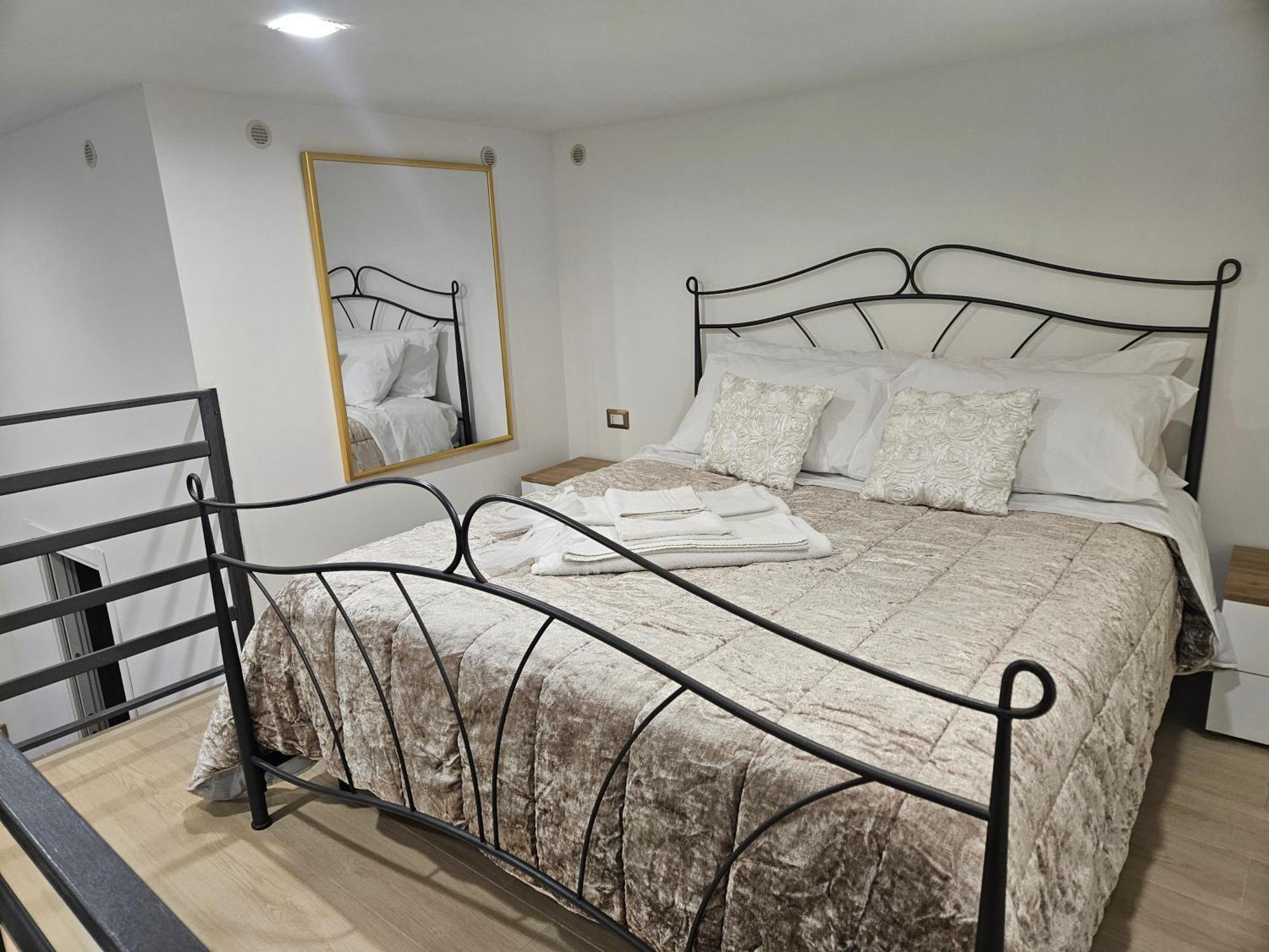 Casa Savoia Dream Lejlighed Napoli Eksteriør billede